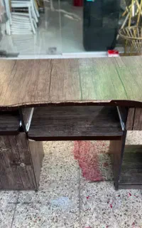 میز کامپیوتر سالم تمیز