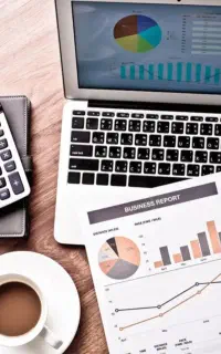 حسابدار خانم مسلط به نرم افزار سپیدار