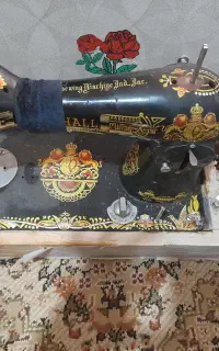 چرخ خیاطی قدیمی