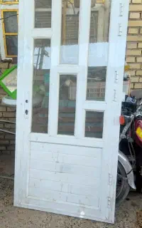 درب حیات خلوت