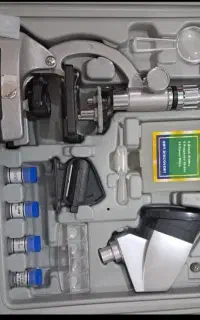 میکروسکوپ دانش اموزی