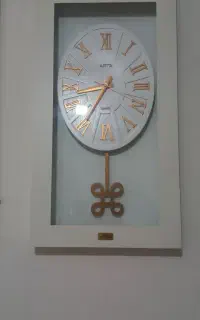 ساعت دیواری