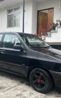 پراید۸۴ بی‌ رنگ
