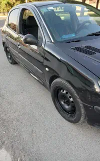206 مدل 81 مشکی