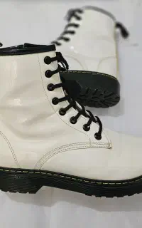 نیم بوت ورنی