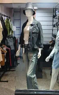 ۲ عدد مانکن