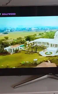 تلویزیون کاملآ سالم و تمیز