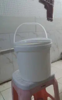 سطل بزرگ وکوچک