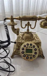 ساعت برنز مدل هرمی