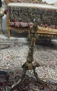 میز تلفن برنزی