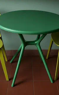 میز و صندلی یکجا