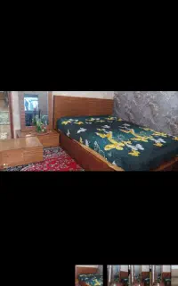 سرویس تخت   به همراه میز آینه و یک عدد پا تختی