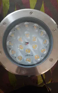 چراغ دفنی ضد آب