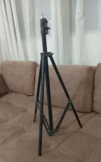 سه پایه دوربین در حد نو، قیمت مناسب