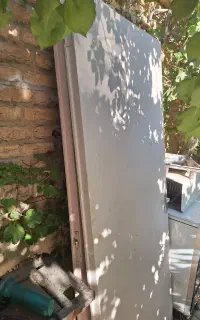 در کمد و اتاق