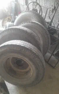دو جفت لاستیک نیسان با رینگ