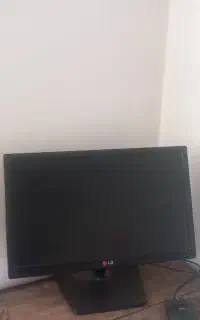 فروش صفحه مانیتور و ۳ تا باند عالی