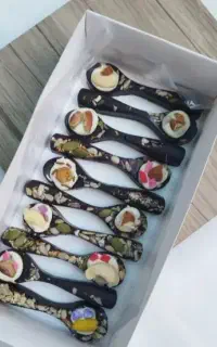 قاشق شکلاتی یه هدیه جذاب و خوشمزه