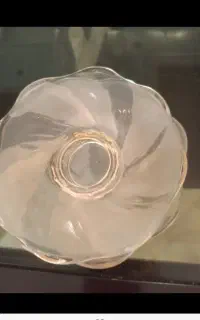 تعدادی ظروف قدیمی بصورت تکی