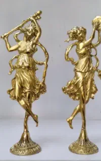 مجسمه برنجی