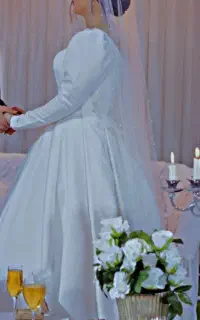لباس عقد