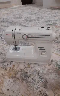 چرخ خیاطی ژانومه ۶۷۰