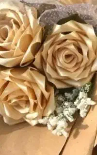 دو نمونه دسته گل ۳شاخه