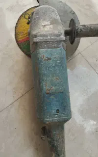 یک دستگاه سنگجت بوش آلمان اصل زمان شاه