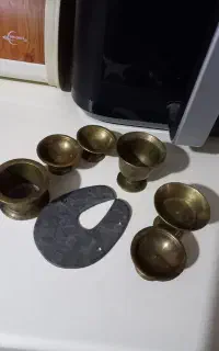 ظروف برنجی خیلی قدیمی