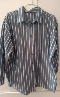 تعدادی لباس نو