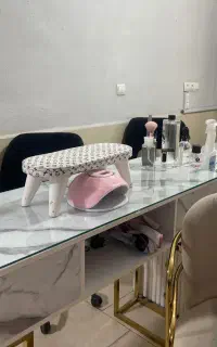 اجاره میز ناخن