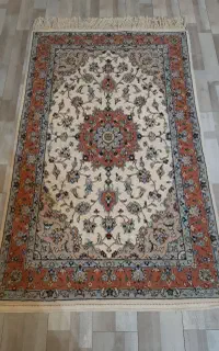 زرع و نیم کاشان کرم حاشیه پیازی نو اکبند پشم