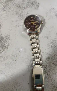 ساعت زنانه نونوفقط باطری نیازدار