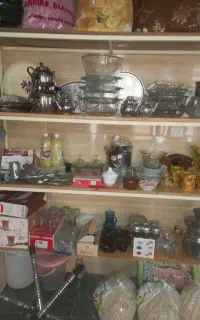 تعدادی وسایل مغازه