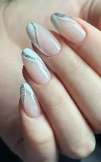 ناخن کاشت ۶۰۰با طراحی رایگان