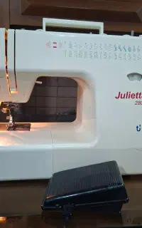 چرخ خیاطی ژولیتا