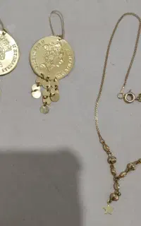 طلای نو بدون شکستگی،یک عدد گردنبند ویک جفت گوشواره