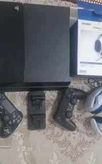 ps4 آخرین ورژن جدید با لوازم و بازی ۲ دسته زیرقیمت