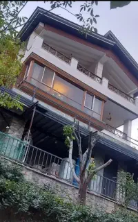 اجرای انواع سقف شیروانی ،کانکس ،اسکلت فلزی،پله گرد