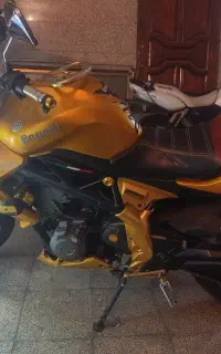 بنلی 300 دو سیلندر مدل 96.طلایی