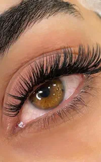 مدل برای اکستنشن مژه میخوام