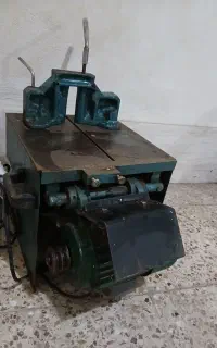 المنیوم بر چوب بر در حد نو