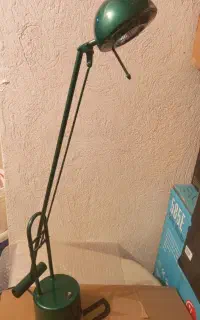 چراغ رومیزی طراحی و مهندسی