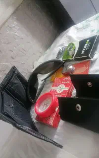 سه عدد قبله نما یک سلوات شمار جا کلیدی عینک