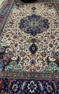 (فرش حق زاده)۶متر۴۰رج تبریز قدیمی در حد نو رنگ خاص