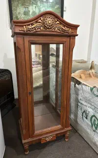 بوفه  مُعرق کاری شده.  نو نو