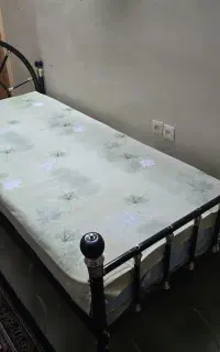 تخت خواب فلزی