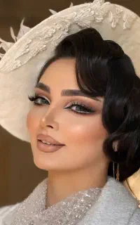 میکاپ شنیون ۱۲۰۰بامژه وپذیرش دستیاری میکاپ وشنیون
