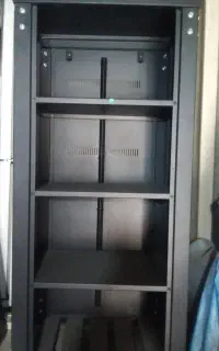 باکس  یا کابینت باطری ذخیره‌سازی انرژی خورشیدی