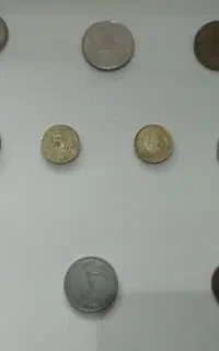 سکه و اسکناس خارجی و ایرانی